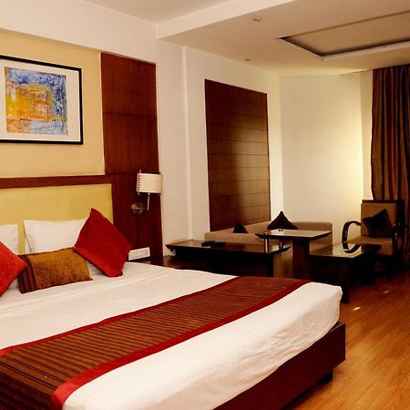 Hotel Gwalior Regency Exterior photo