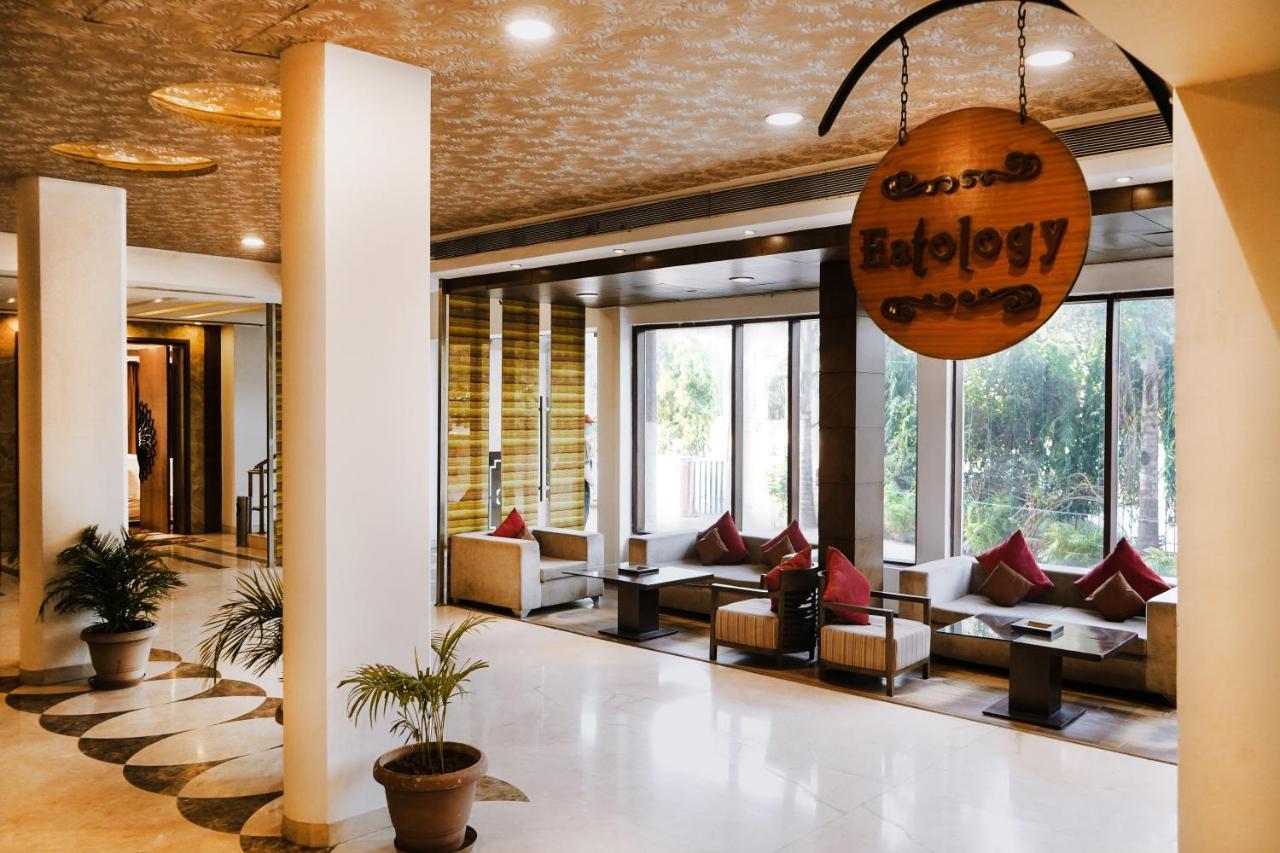 Hotel Gwalior Regency Exterior photo