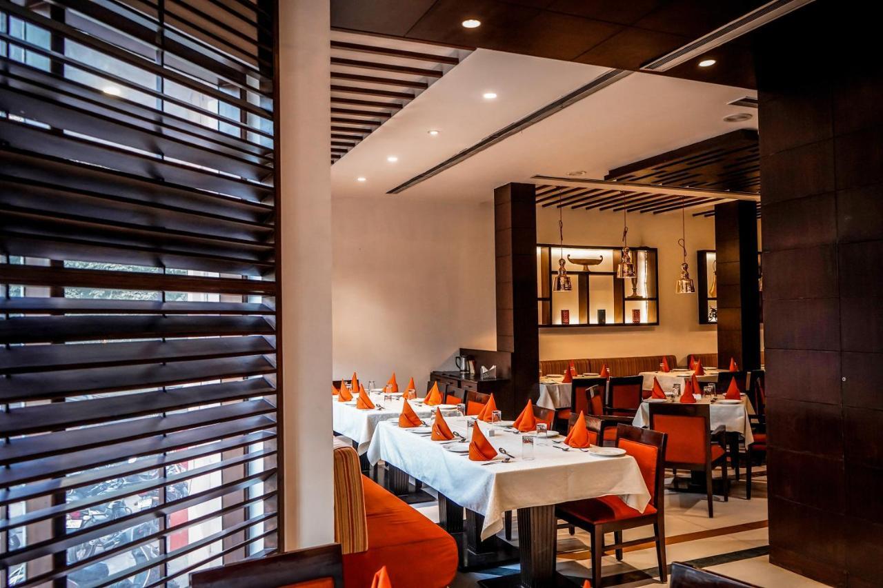 Hotel Gwalior Regency Exterior photo