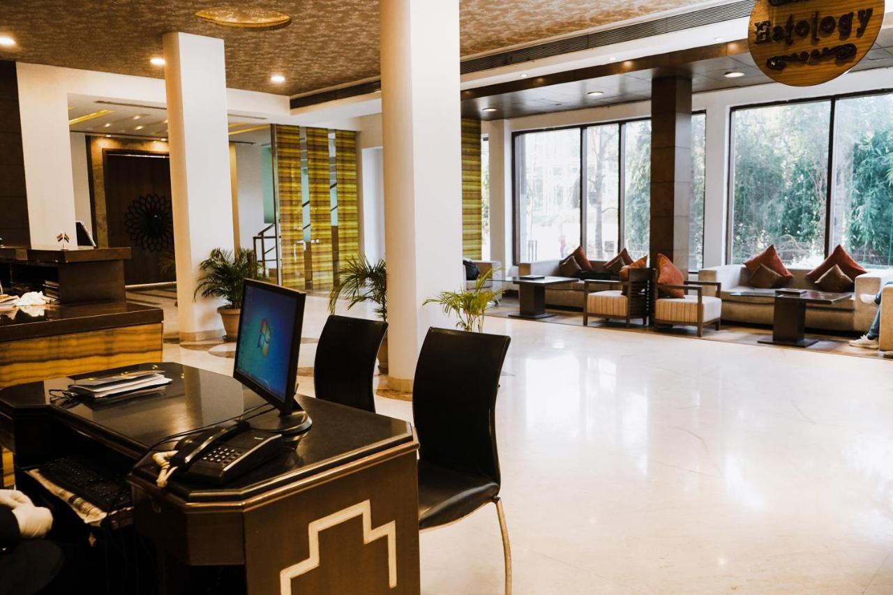 Hotel Gwalior Regency Exterior photo