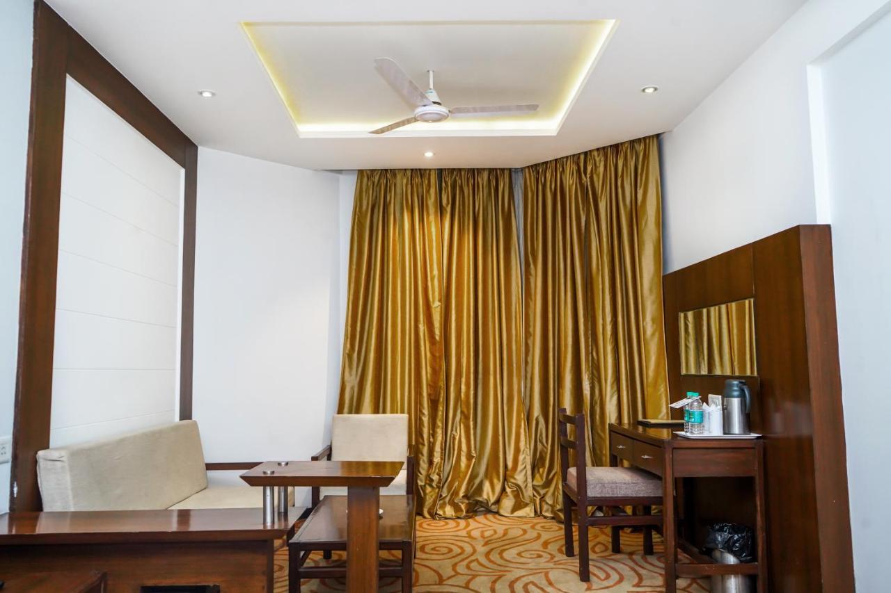 Hotel Gwalior Regency Exterior photo