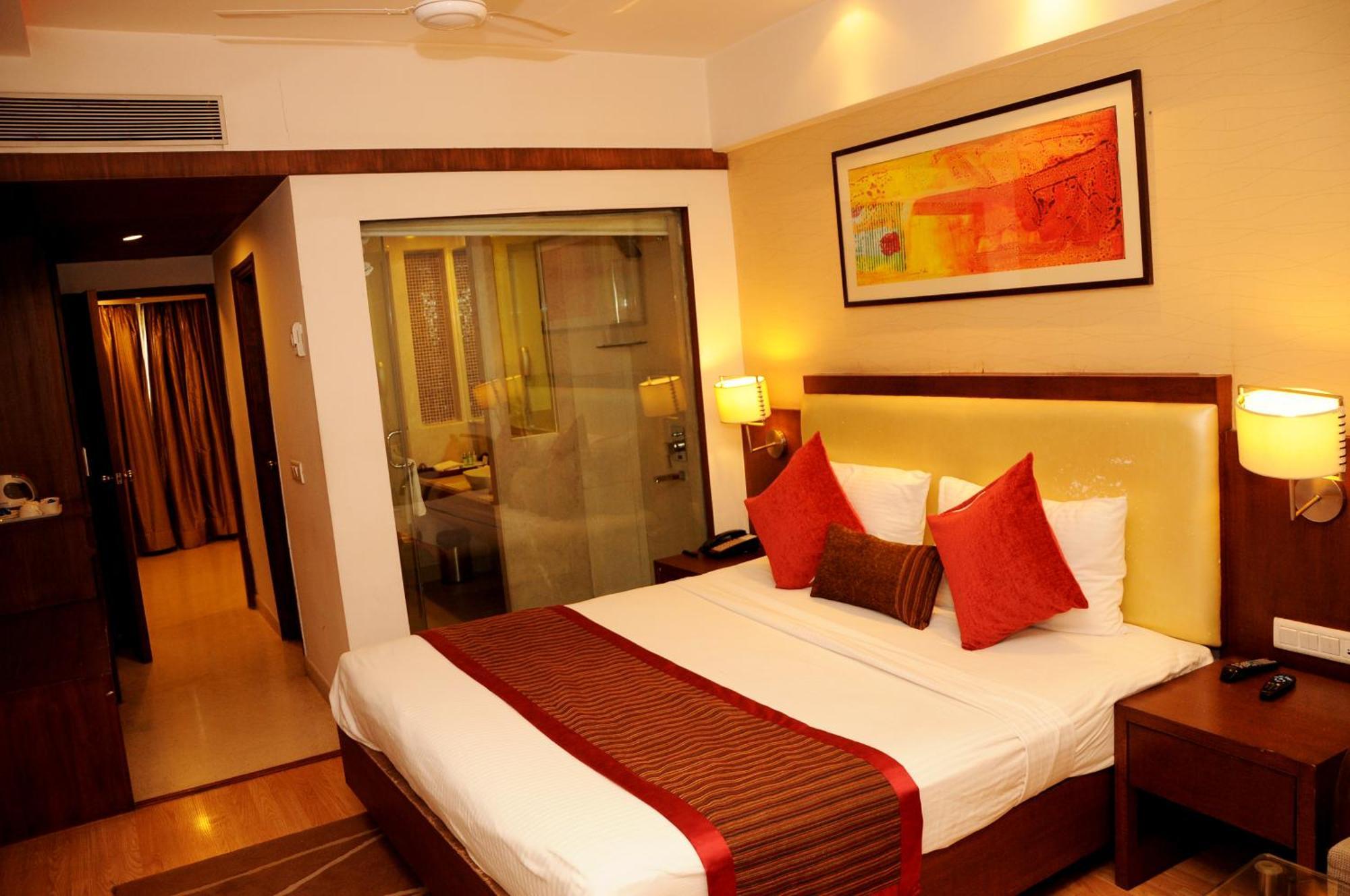 Hotel Gwalior Regency Exterior photo
