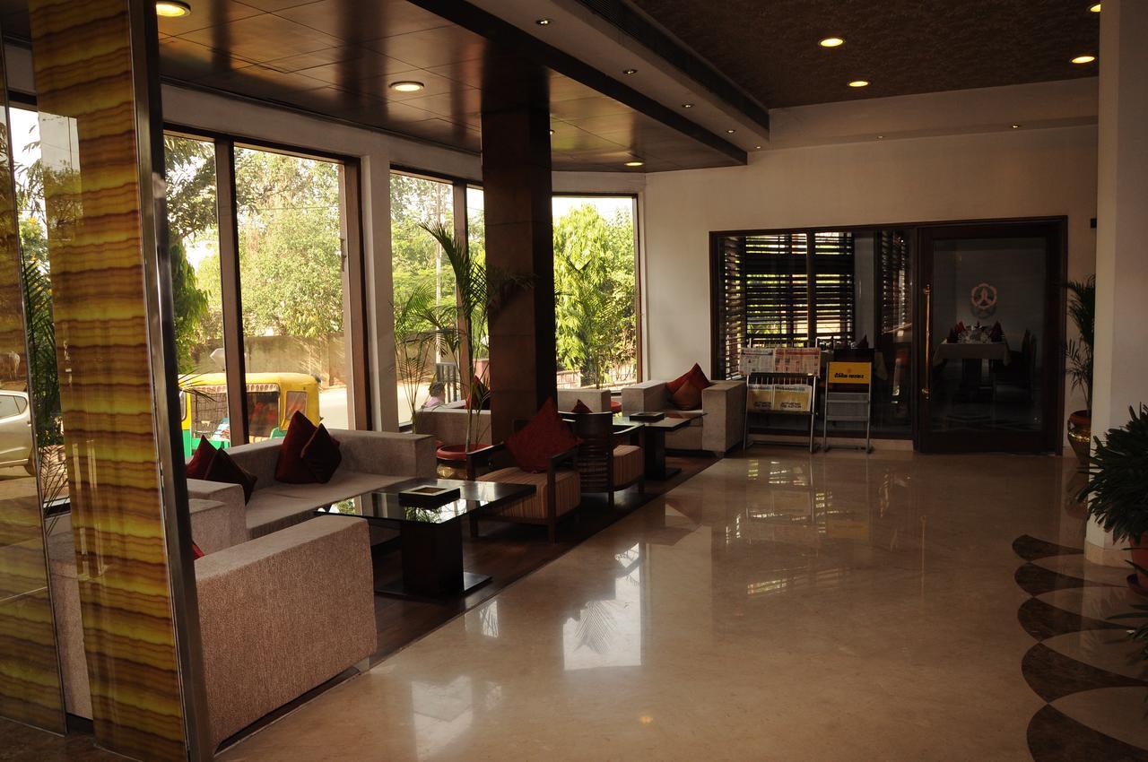 Hotel Gwalior Regency Exterior photo