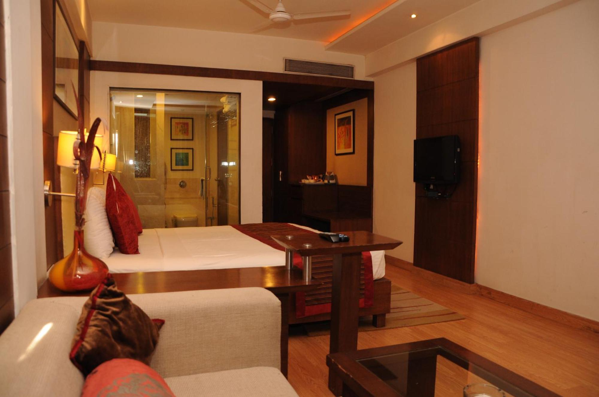 Hotel Gwalior Regency Exterior photo