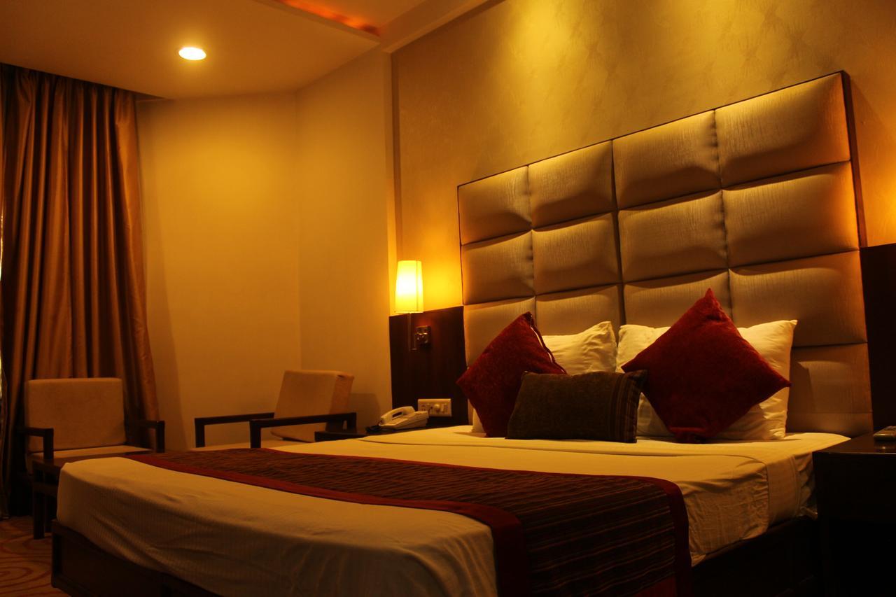 Hotel Gwalior Regency Exterior photo